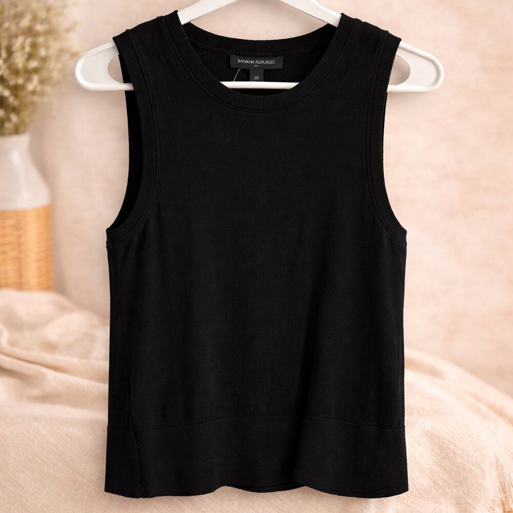 Banana Republic Black Ribbed Knit Tank